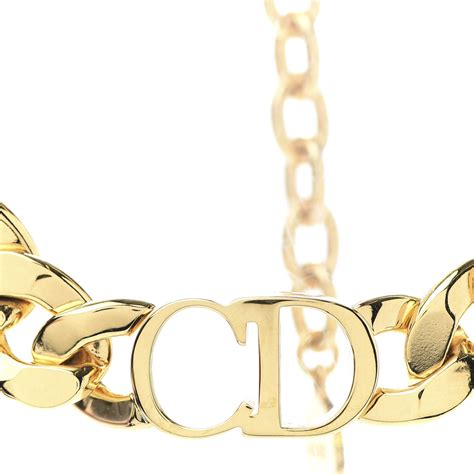 dior etoile necklace